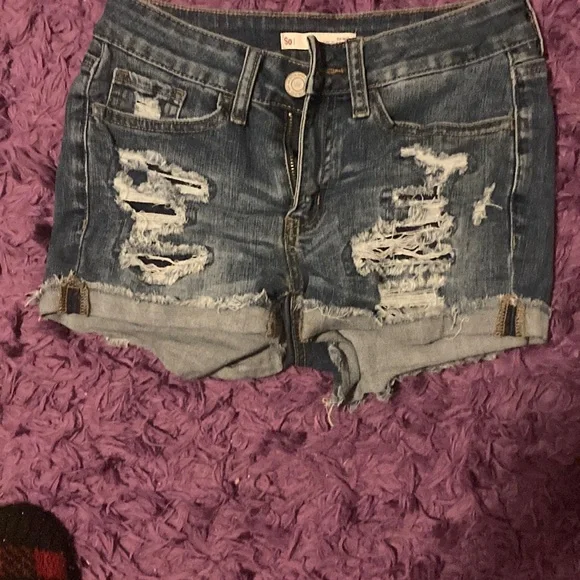 SO Favorite Shortie Denim Shorts - Picture 1 of 6
